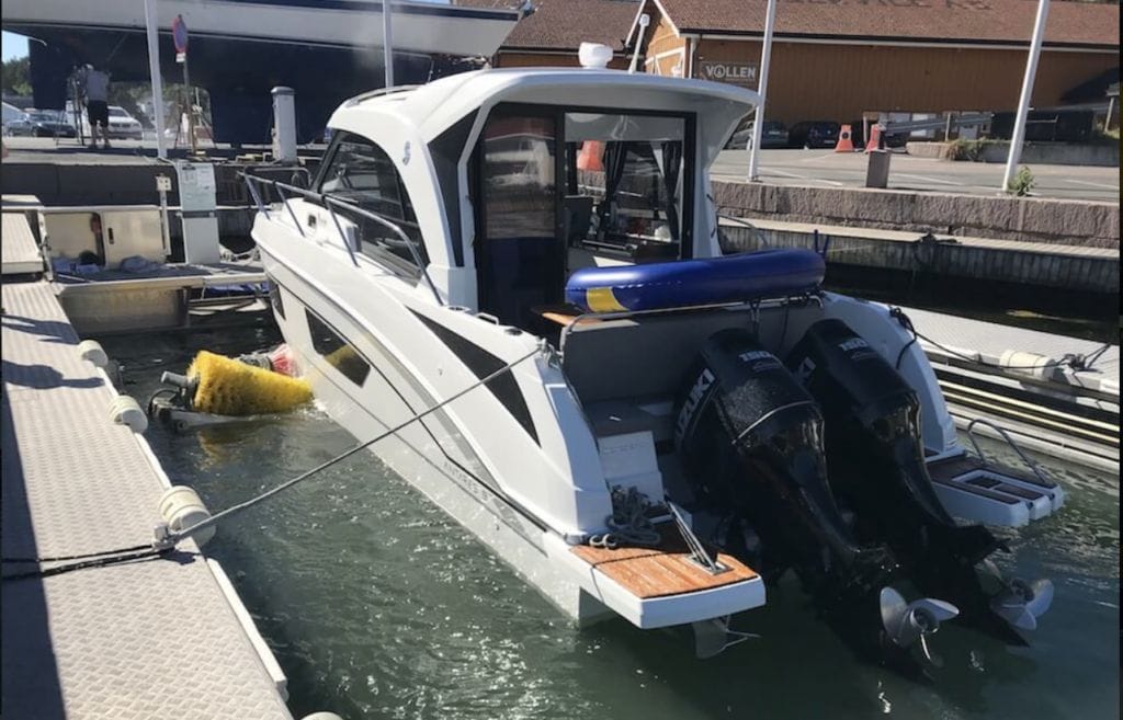 Drive-In Boatwash boat