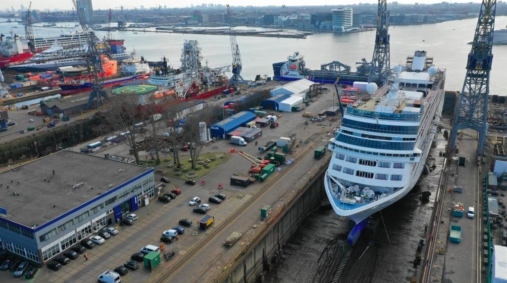 Azamara Onward Damen 2