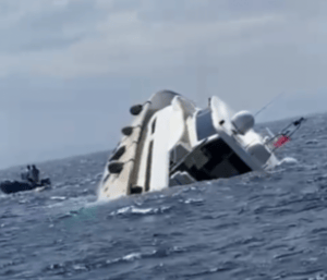 Superyacht-sinks-off-Turkish-coast