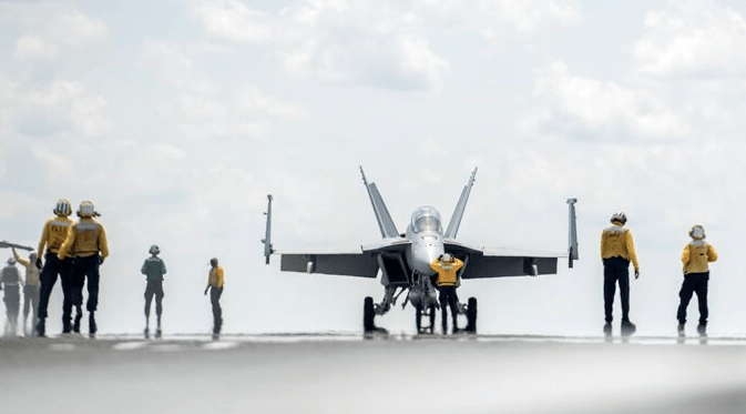 F/A-18-Super-Hornet-navy-plane-blown-off-flight-deck