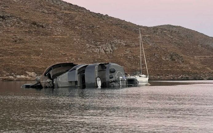 Superyacht 007 versenkt Griechenland