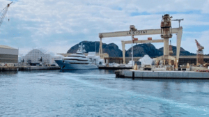 superyacht which inspired petition to host Ukranian refugees onboard