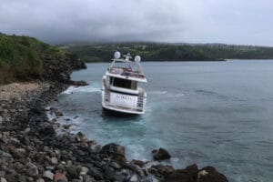 Hawaii Nakoa grounding Maui (15)