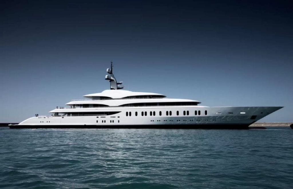 Benetti Giga Yacht FB275, one of the biggest yacht in the Azimut|Benetti fleet