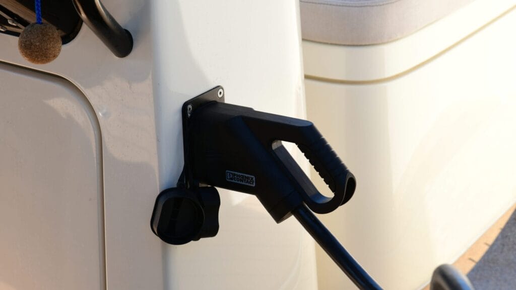 DC marine fast charging