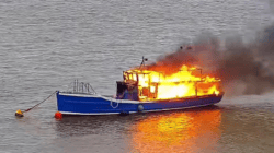 Princess Marina River Exe fire images courtesy Exmouth RNLI (1)