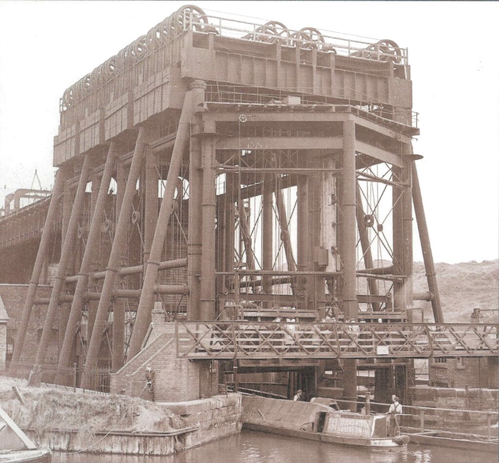 Anderton Boat Lift in 1908