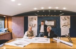 Silent Yachts CEO and Nuvolari Lenard sign partnership at table